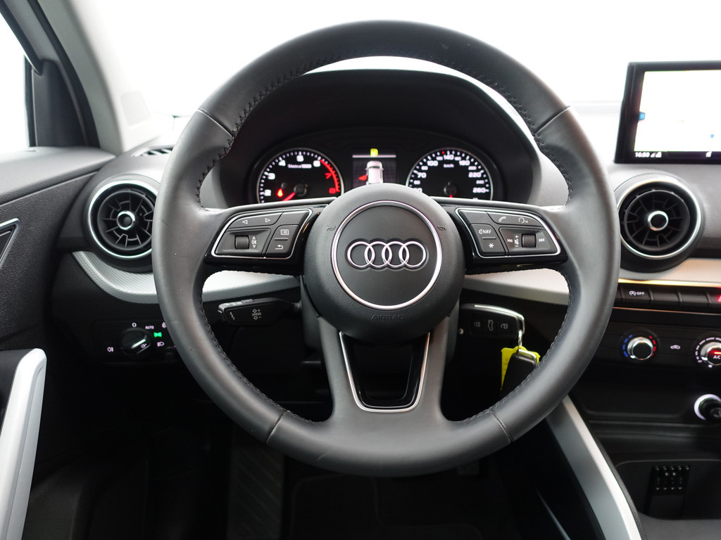 
Audi Q2 1.0 TFSI S-line Aut- Two Tone, Navi, Park Assist, Led, Cruise, Trekhaak vol									