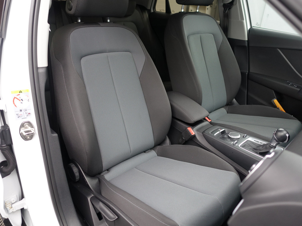 
Audi Q2 1.0 TFSI S-line Aut- Two Tone, Navi, Park Assist, Led, Cruise, Trekhaak vol									