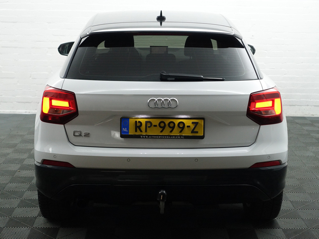 
Audi Q2 1.0 TFSI S-line Aut- Two Tone, Navi, Park Assist, Led, Cruise, Trekhaak vol									