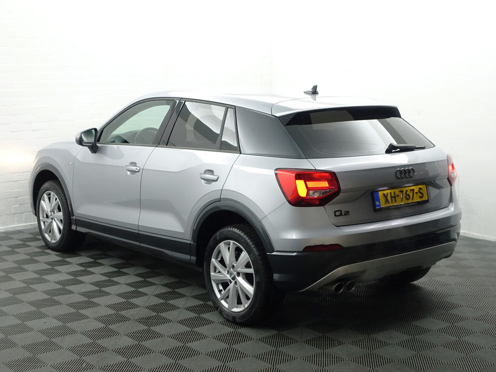 
Audi Q2 35 TFSI S-line Aut- Sfeerverlichting, Dynamic Select, Park Assist, Cruise, Clima vol									