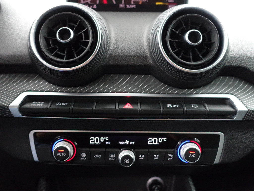 
Audi Q2 35 TFSI S-line Aut- Sfeerverlichting, Dynamic Select, Park Assist, Cruise, Clima vol									