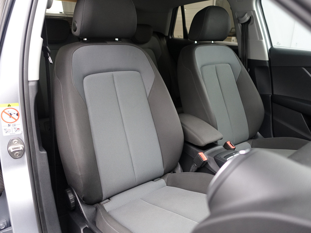 
Audi Q2 35 TFSI S-line Aut- Sfeerverlichting, Dynamic Select, Park Assist, Cruise, Clima vol									