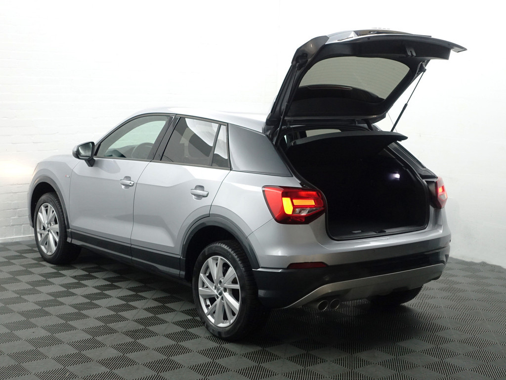 
Audi Q2 35 TFSI S-line Aut- Sfeerverlichting, Dynamic Select, Park Assist, Cruise, Clima vol									