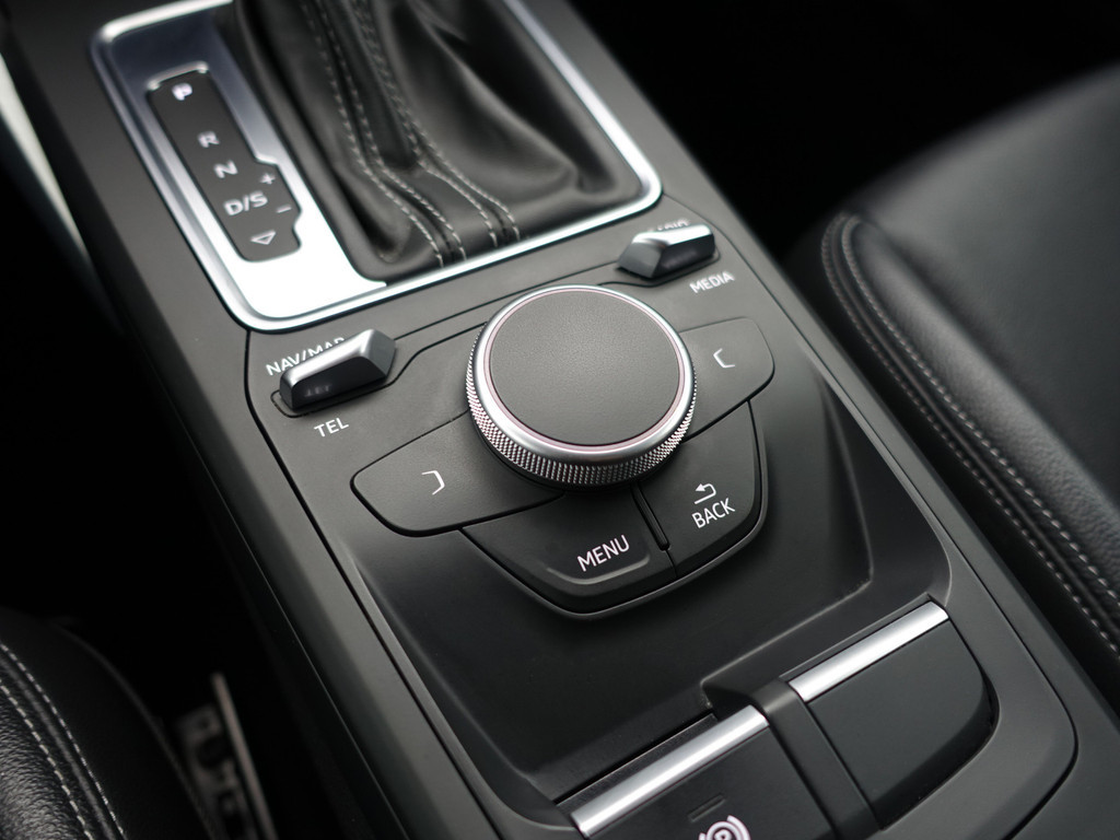 
Audi Q2 1.4 TFSI 150pk S Line Aut- Xenon Led, Camera, Park Assist, Pre sense, Sport Leder Interieur vol									