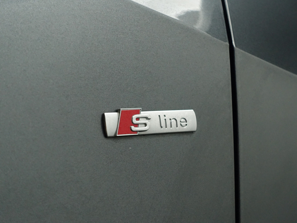 
Audi Q2 1.4 TFSI 150pk S Line Aut- Xenon Led, Camera, Park Assist, Pre sense, Sport Leder Interieur vol									