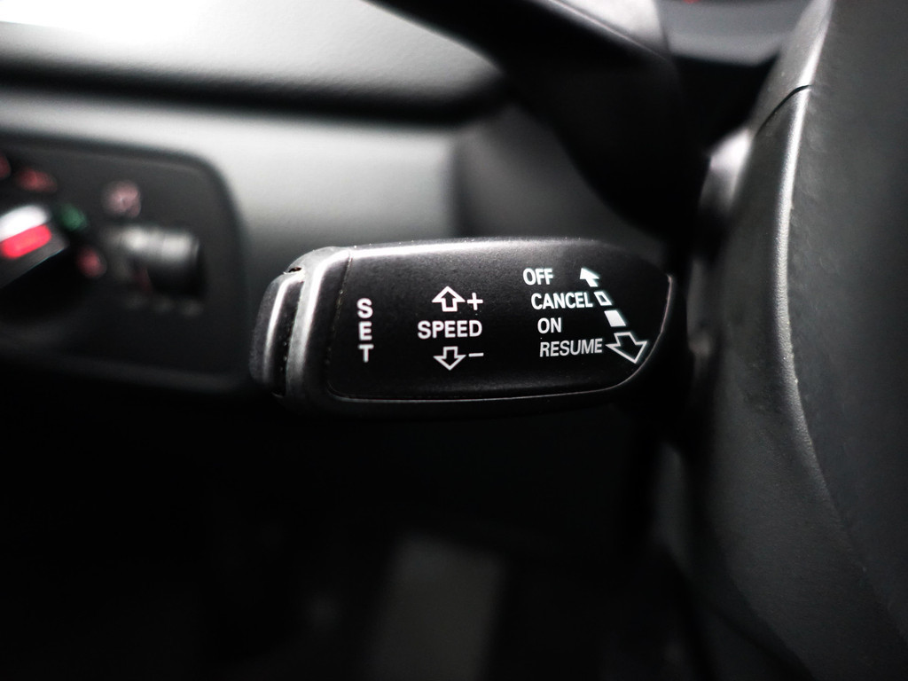 
Audi Q3 2.0 TFSI Quattro S Line+ Aut- Xenon Led, Leder Sport Interieur, Sfeerverlichting, Park Assist, Trekhaak vol									