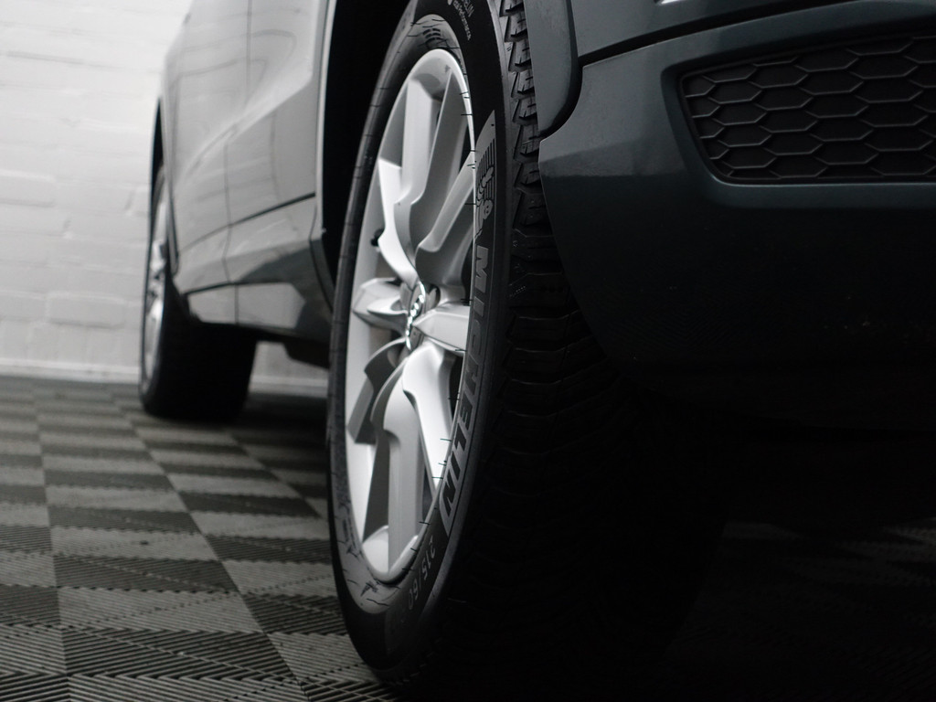 
Audi Q3 2.0 TFSI Quattro S Line+ Aut- Xenon Led, Leder Sport Interieur, Sfeerverlichting, Park Assist, Trekhaak vol									