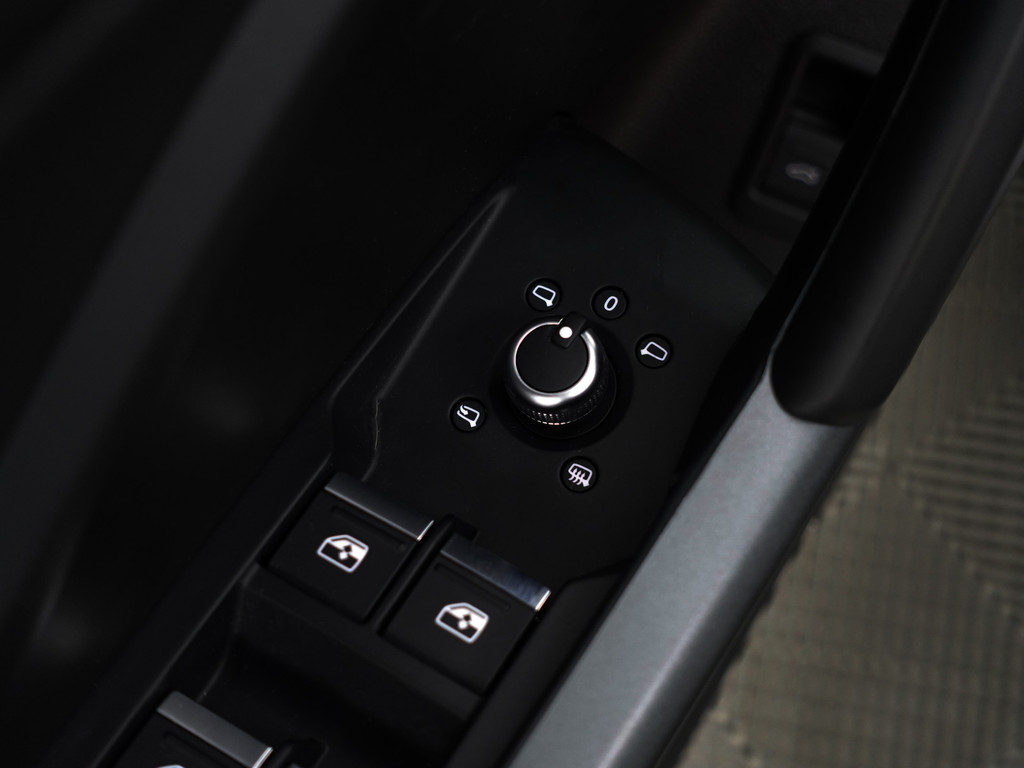 
								Audi Q3 35 TFSI S Competition Black Optic Aut- Sfeerverlichting, Bang Olufsen, CarPlay, Xenon Led, Camera, Park Assist vol									
