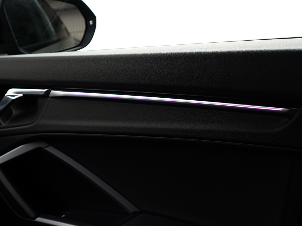 
								Audi Q3 35 TFSI S Competition Black Optic Aut- Sfeerverlichting, Bang Olufsen, CarPlay, Xenon Led, Camera, Park Assist vol									
