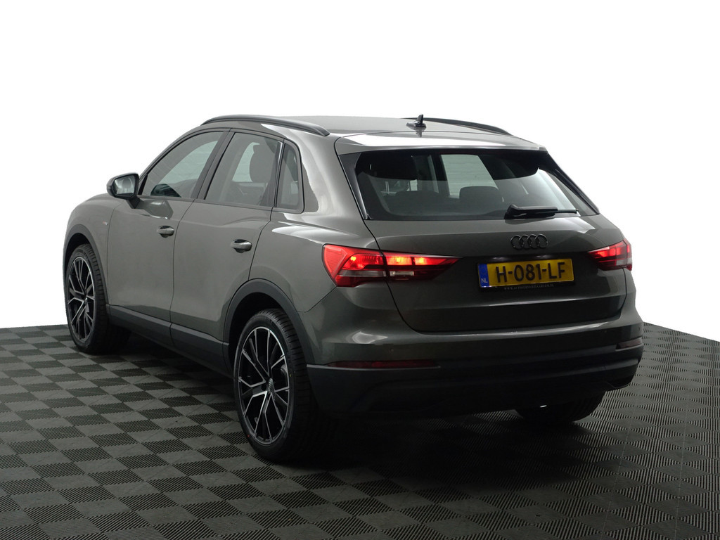 
Audi Q3 35 TFSI S Line Black Optic Aut- Virtual Cockpit, Xenon Led, CarPlay, Sport Interieur, Lane Assist vol									