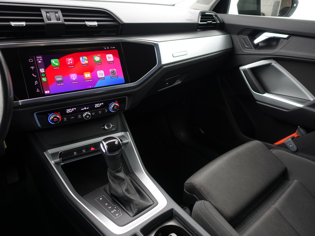 
Audi Q3 35 TFSI S Line Black Optic Aut- Virtual Cockpit, Xenon Led, CarPlay, Sport Interieur, Lane Assist vol									