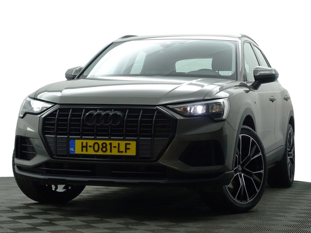 
Audi Q3 35 TFSI S Line Black Optic Aut- Virtual Cockpit, Xenon Led, CarPlay, Sport Interieur, Lane Assist vol									
