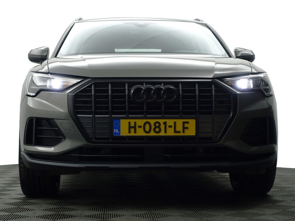
Audi Q3 35 TFSI S Line Black Optic Aut- Virtual Cockpit, Xenon Led, CarPlay, Sport Interieur, Lane Assist vol									