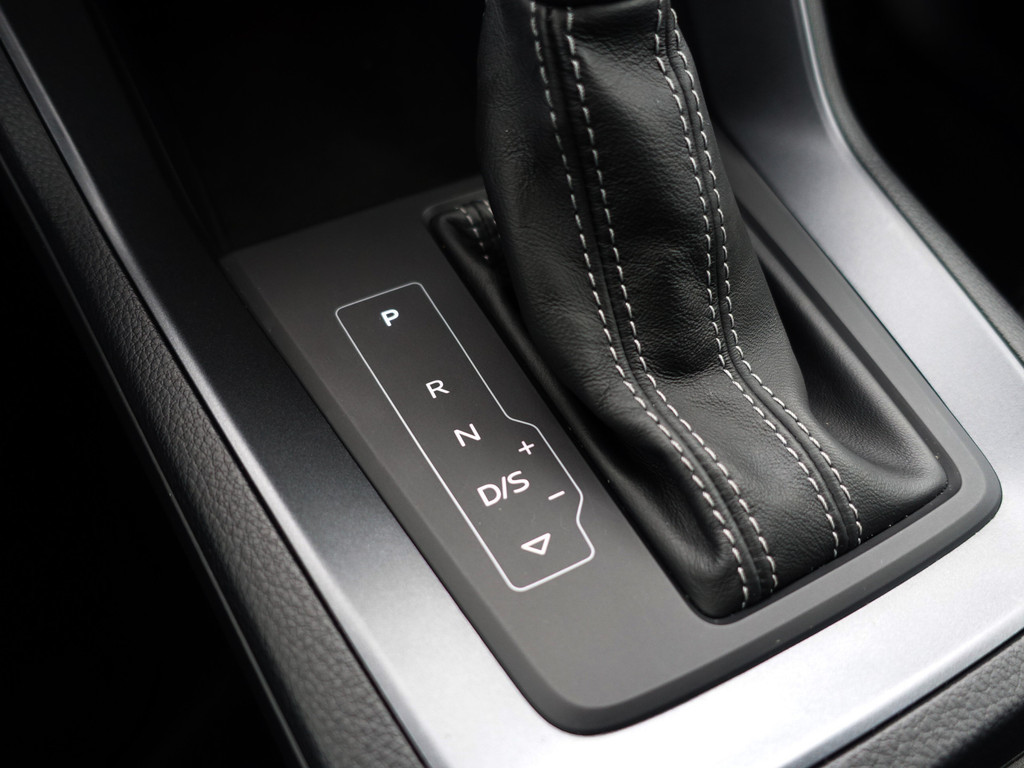 
Audi Q3 Sportback 35 TFSI S Line Aut- CarPlay, Xenon Led, Sfeerverlichting, Dynamic Select, Virtual Cockpit, Camera, Park Assist vol									