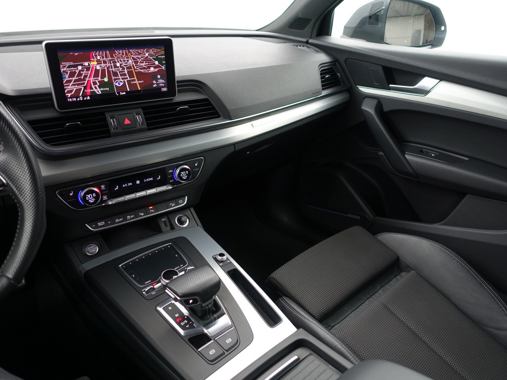 
								Audi Q5 45 TFSI Quattro S Line Aut- Panodak, Bang Olufsen, Memory, Standkachel, Keyless, Ada Cruise, Xenon Led vol									