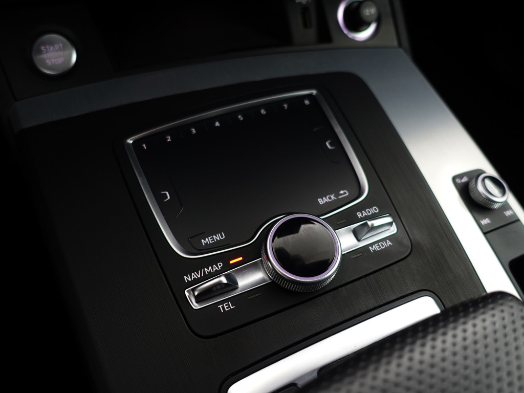 
								Audi Q5 45 TFSI Quattro S Line Aut- Panodak, Bang Olufsen, Memory, Standkachel, Keyless, Ada Cruise, Xenon Led vol									