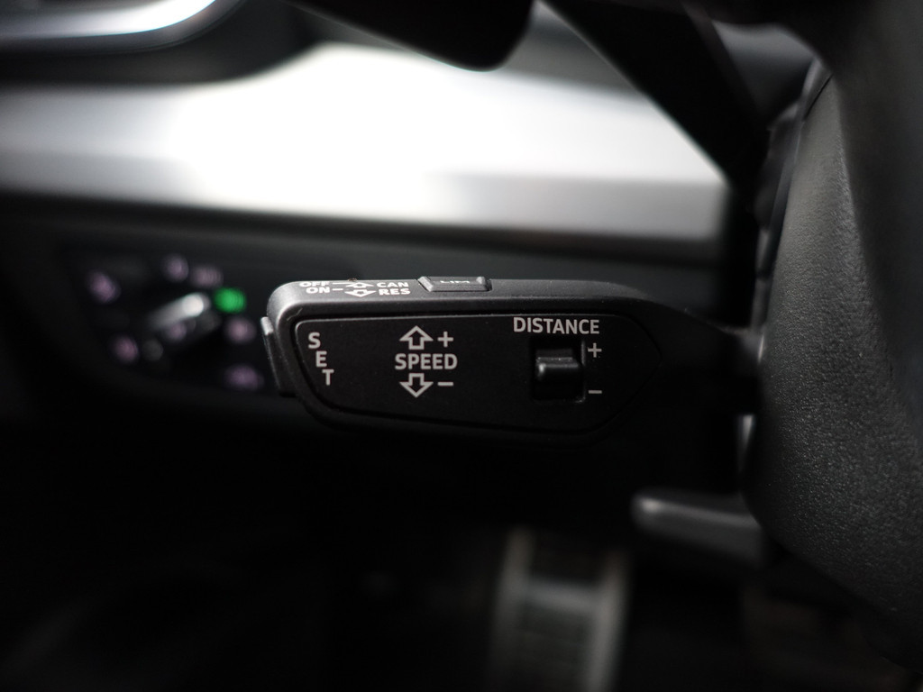 
								Audi Q5 45 TFSI Quattro S Line Aut- Panodak, Bang Olufsen, Memory, Standkachel, Keyless, Ada Cruise, Xenon Led vol									