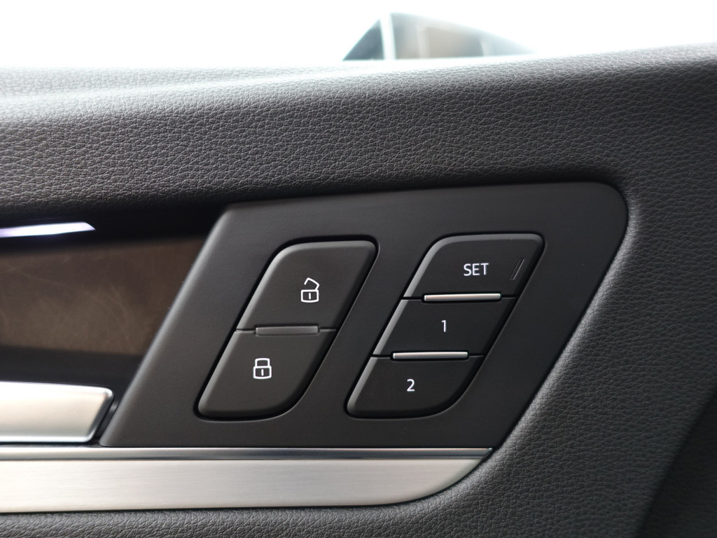 
								Audi Q5 45 TFSI Quattro S Line Aut- Panodak, Bang Olufsen, Memory, Standkachel, Keyless, Ada Cruise, Xenon Led vol									