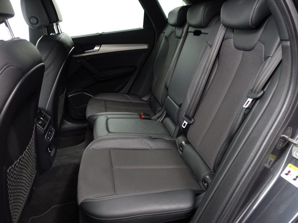 
								Audi Q5 45 TFSI Quattro S Line Aut- Panodak, Bang Olufsen, Memory, Standkachel, Keyless, Ada Cruise, Xenon Led vol									
