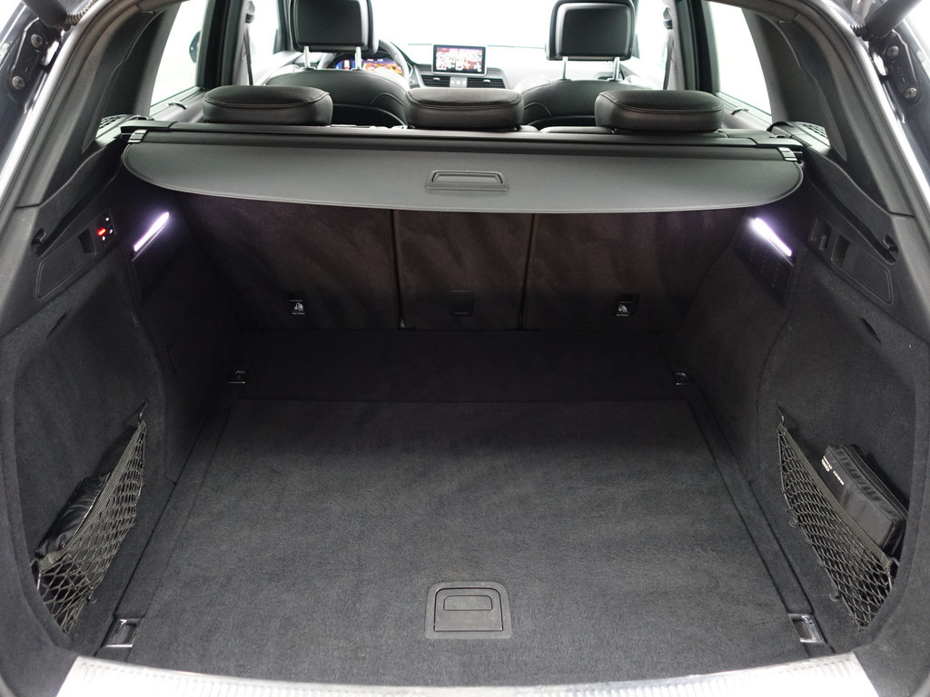 
								Audi Q5 45 TFSI Quattro S Line Aut- Panodak, Bang Olufsen, Memory, Standkachel, Keyless, Ada Cruise, Xenon Led vol									