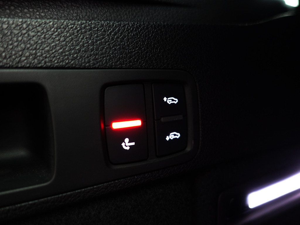
								Audi Q5 45 TFSI Quattro S Line Aut- Panodak, Bang Olufsen, Memory, Standkachel, Keyless, Ada Cruise, Xenon Led vol									