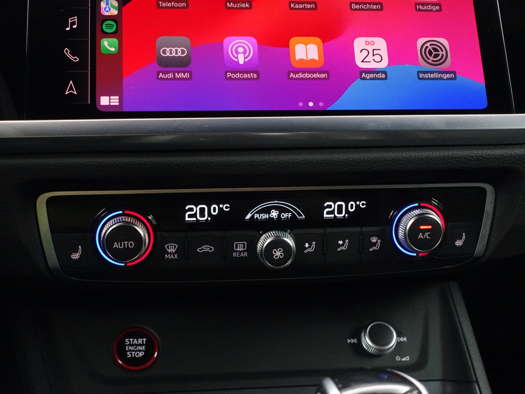 
Audi RSQ3 TFSI 400pk RS Dynamic+ Black Optic Aut- Carbon, Sfeerverlichting, Xenon Led Matrix, Keyless, Alcantara Afwerking, Ada Cruise vol									