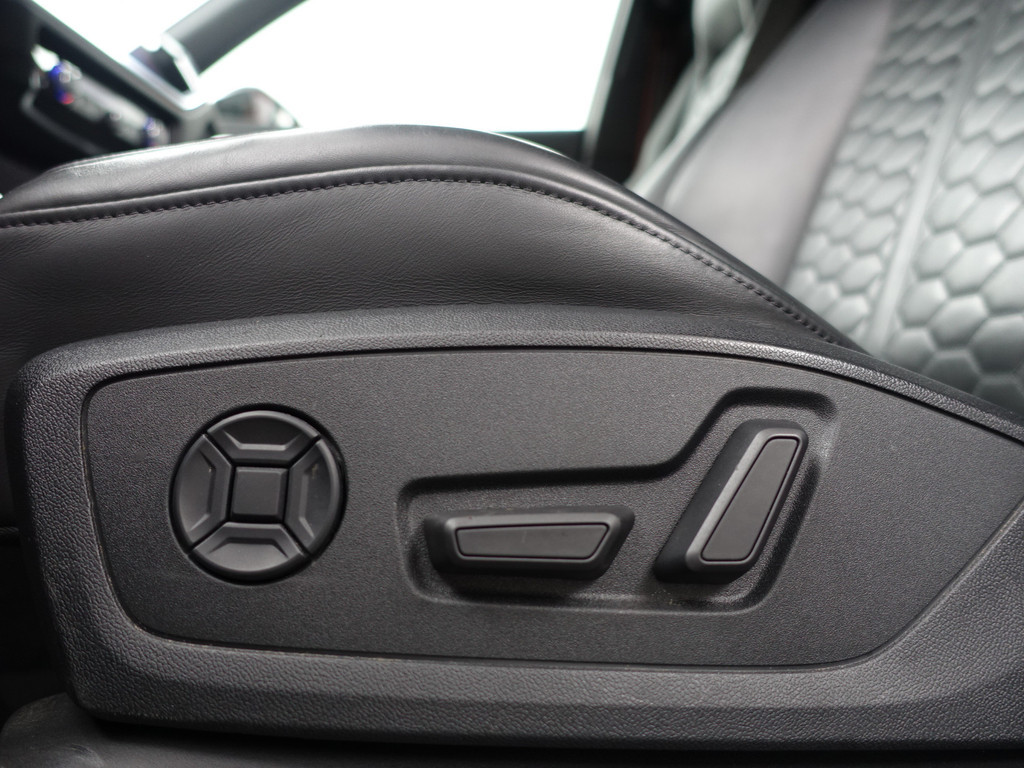 
Audi RSQ3 TFSI 400pk RS Dynamic+ Black Optic Aut- Carbon, Sfeerverlichting, Xenon Led Matrix, Keyless, Alcantara Afwerking, Ada Cruise vol									