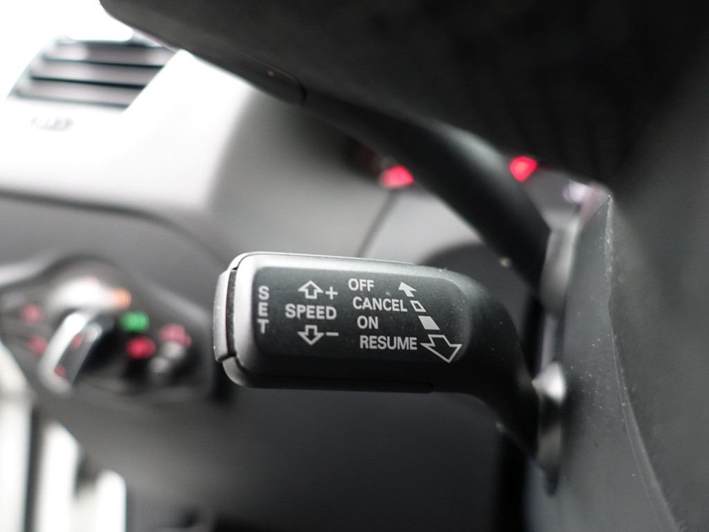 
								Audi Q5 2.0 TFSI Quattro S-line Aut- Xenon Led, Park Assist, Verlaagd, Stoelverwarming, Leder Interieur vol									