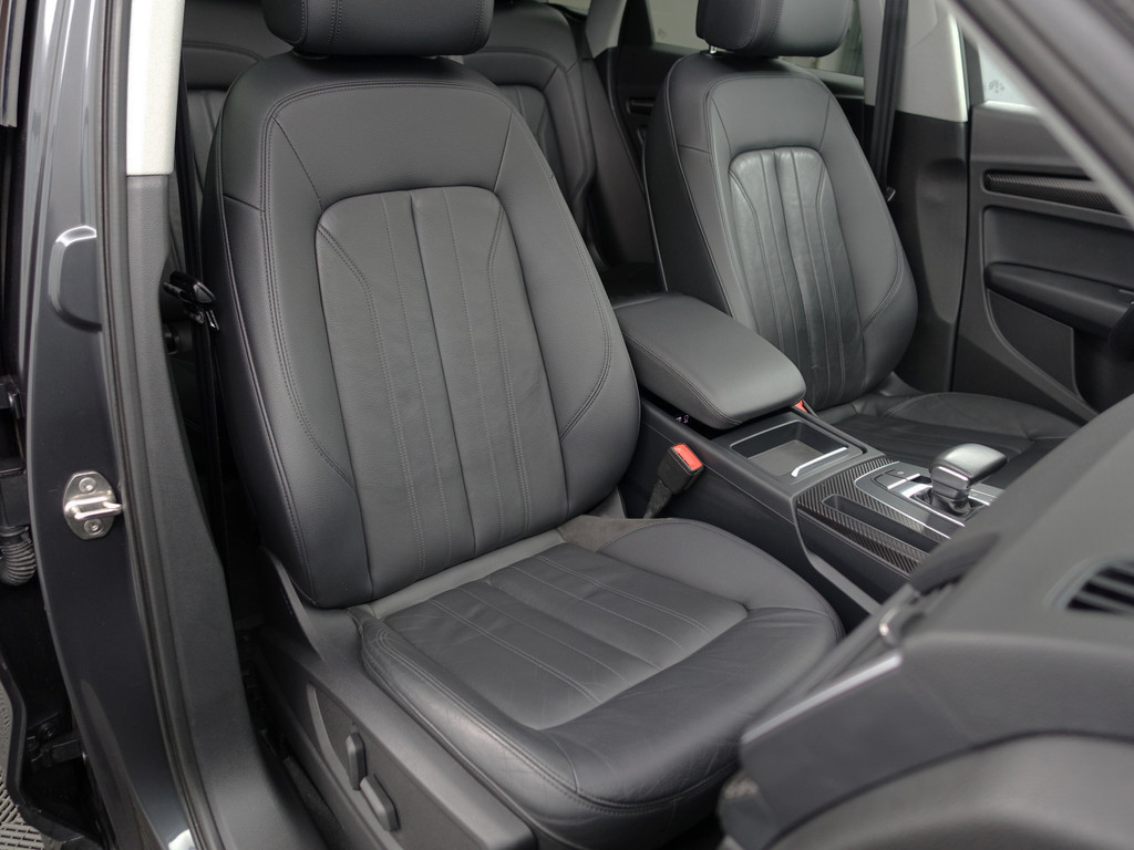 
Audi Q5 2.0 TFSI Quattro S Line Black Optic Aut- Panodak, Memory Seats, Dynamic Select, Carbon Pakket, Sfeerverlichting vol									