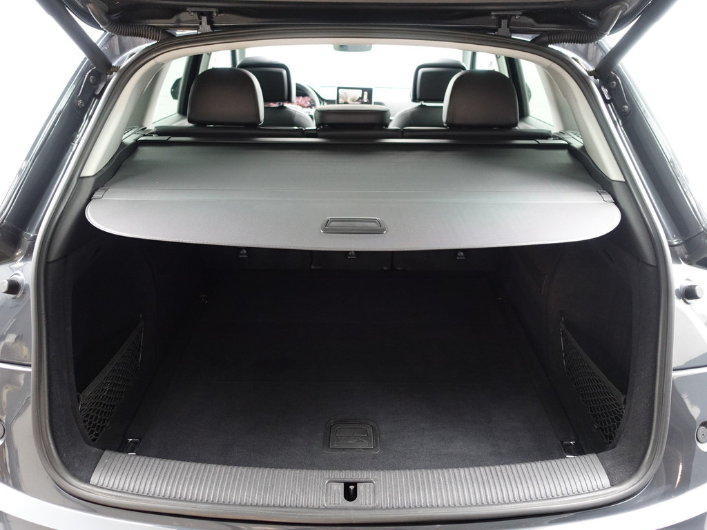 
Audi Q5 2.0 TFSI Quattro S Line Black Optic Aut- Panodak, Memory Seats, Dynamic Select, Carbon Pakket, Sfeerverlichting vol									