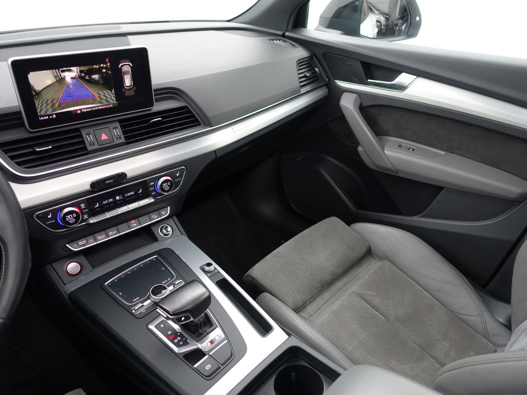 
								Audi Q5 3.0 TFSI SQ5 Quattro Competition Aut- Panodak, Standkachel, Keyless, Xenon Led, Alcantara Sport Interieur vol									