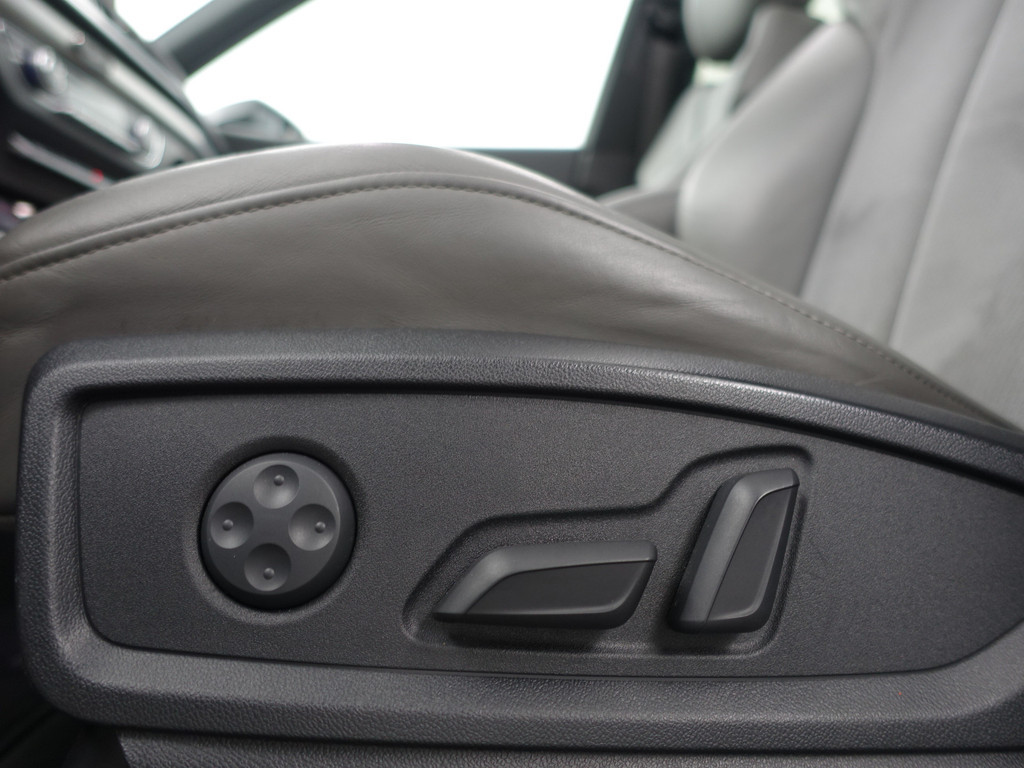 
								Audi Q5 3.0 TFSI SQ5 Quattro Competition Aut- Panodak, Standkachel, Keyless, Xenon Led, Alcantara Sport Interieur vol									