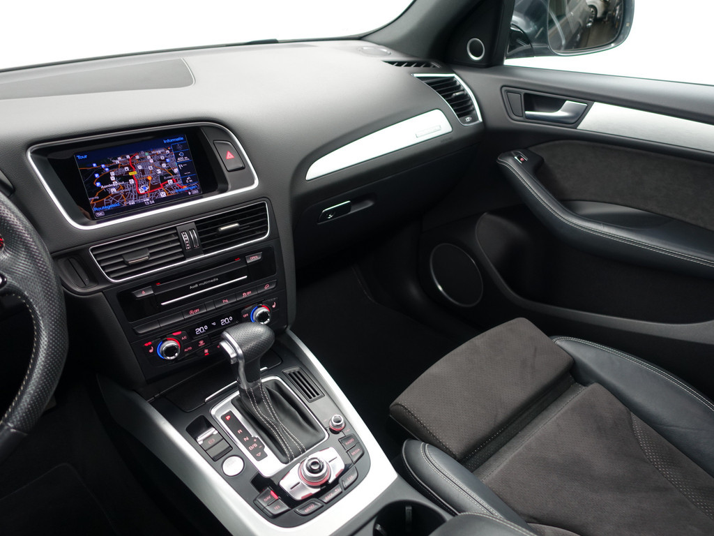 
Audi Q5 2.0 TFSI 225pk Quattro S Line Aut- Bang Olufsen, Panodak, Keyless, Xenon Led, Ada Cruise, Sport Leder Interieur vol									