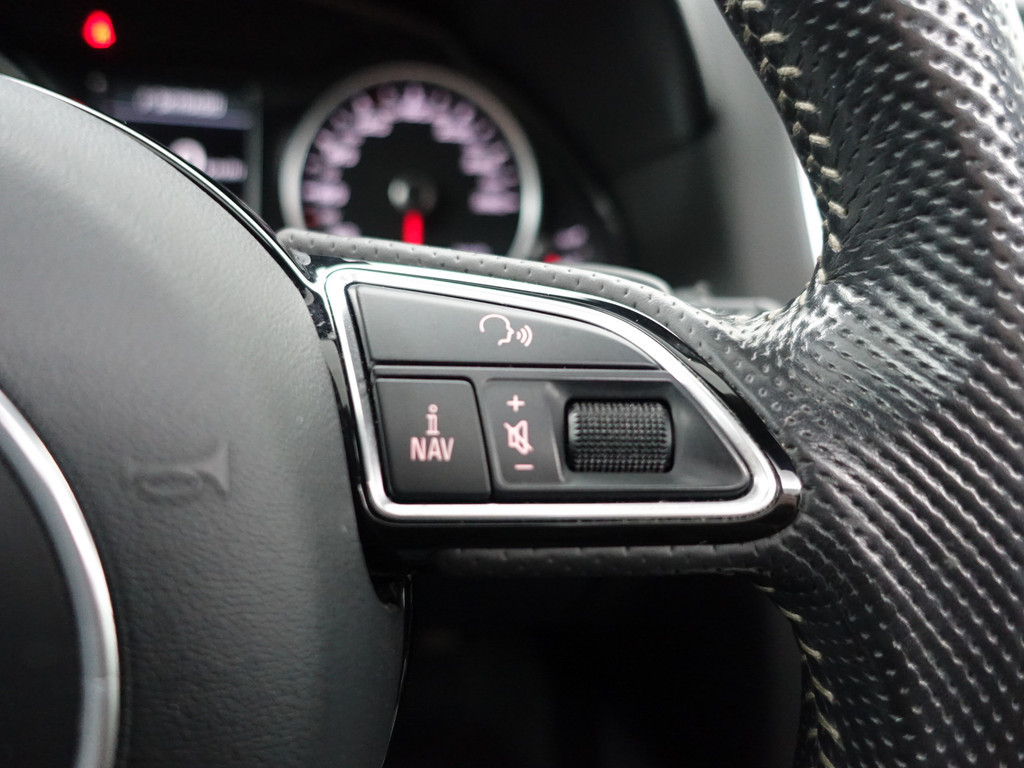 
Audi Q5 2.0 TFSI 225pk Quattro S Line Aut- Bang Olufsen, Panodak, Keyless, Xenon Led, Ada Cruise, Sport Leder Interieur vol									