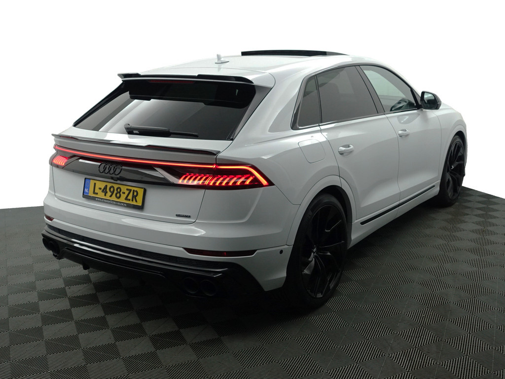 
								Audi Q8 60 TFSI e Quattro S Competition- Night Vision, Stoelmassage, Stoelventilatie, Bang Olufsen, Head Up, Luchtvering vol									