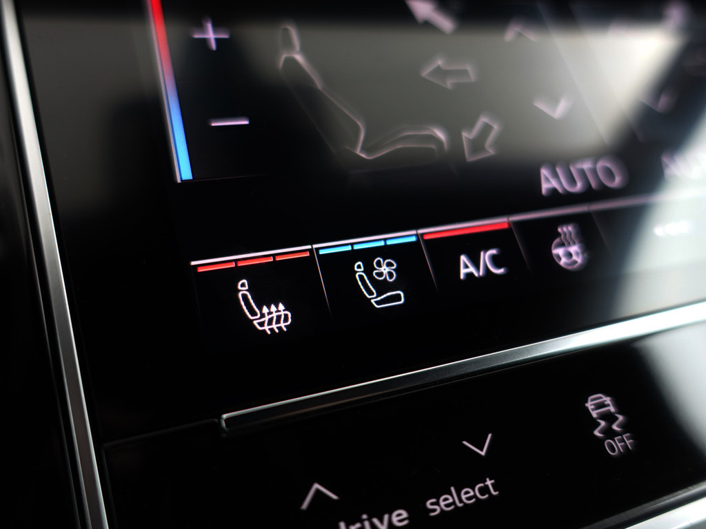 
								Audi Q8 60 TFSI e Quattro S Competition- Night Vision, Stoelmassage, Stoelventilatie, Bang Olufsen, Head Up, Luchtvering vol									