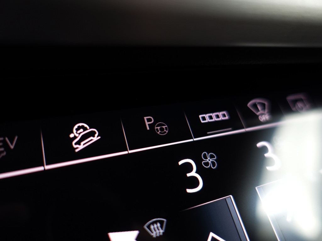 
								Audi Q8 60 TFSI e Quattro S Competition- Night Vision, Stoelmassage, Stoelventilatie, Bang Olufsen, Head Up, Luchtvering vol									