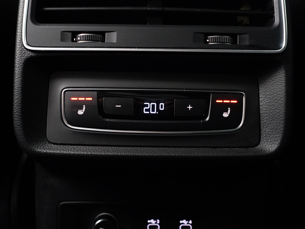 
								Audi Q8 60 TFSI e Quattro S Competition- Night Vision, Stoelmassage, Stoelventilatie, Bang Olufsen, Head Up, Luchtvering vol									