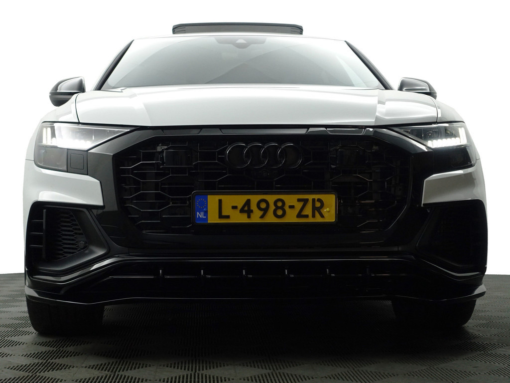 
								Audi Q8 60 TFSI e Quattro S Competition- Night Vision, Stoelmassage, Stoelventilatie, Bang Olufsen, Head Up, Luchtvering vol									