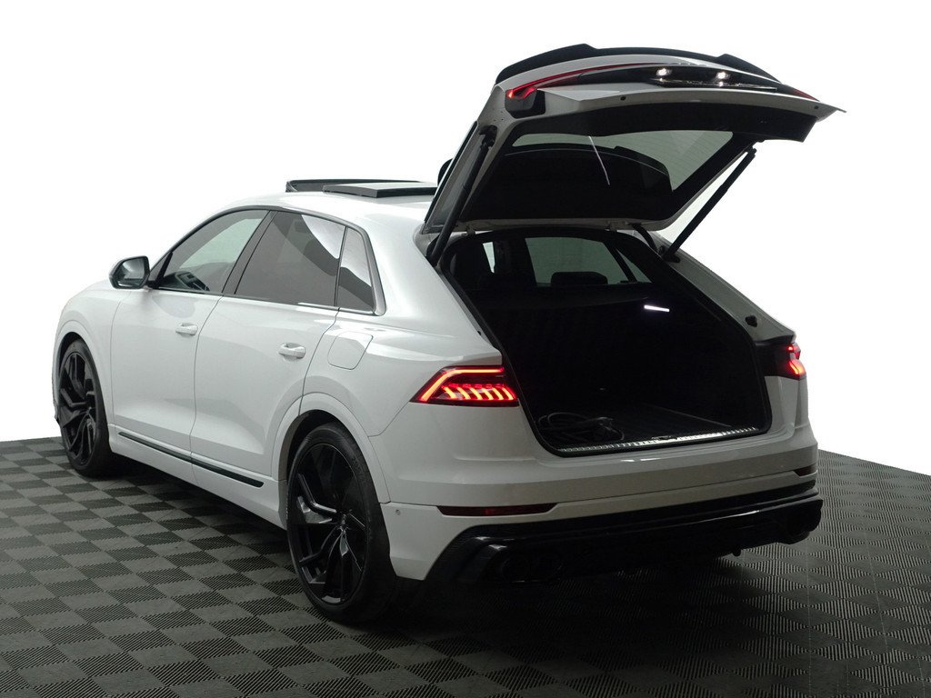 
								Audi Q8 60 TFSI e Quattro S Competition- Night Vision, Stoelmassage, Stoelventilatie, Bang Olufsen, Head Up, Luchtvering vol									
