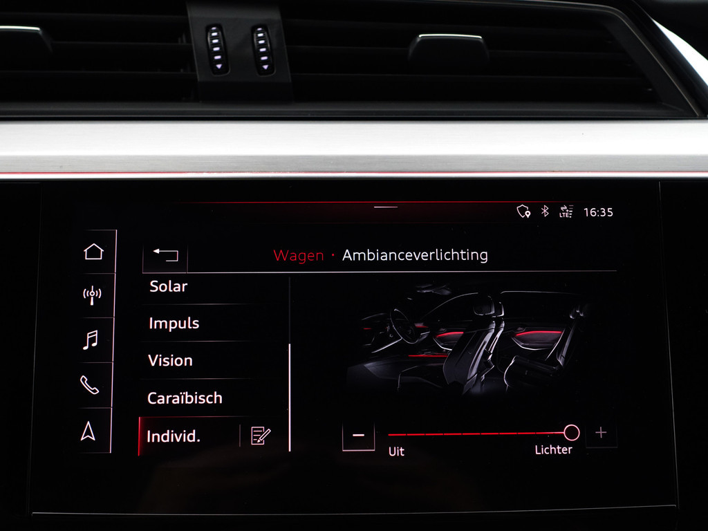 
								Audi e-tron e-tron 55 quattro advanced 95 kWh- Camera Spiegels, 2x Laadpoort, Panoramadak, 360 Camera, Sfeerverlichting, Memory vol									