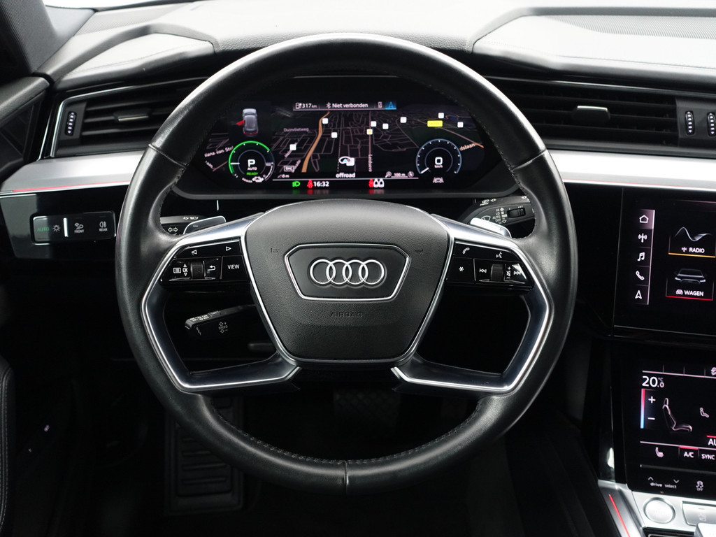 
								Audi e-tron e-tron 55 quattro advanced 95 kWh- Camera Spiegels, 2x Laadpoort, Panoramadak, 360 Camera, Sfeerverlichting, Memory vol									