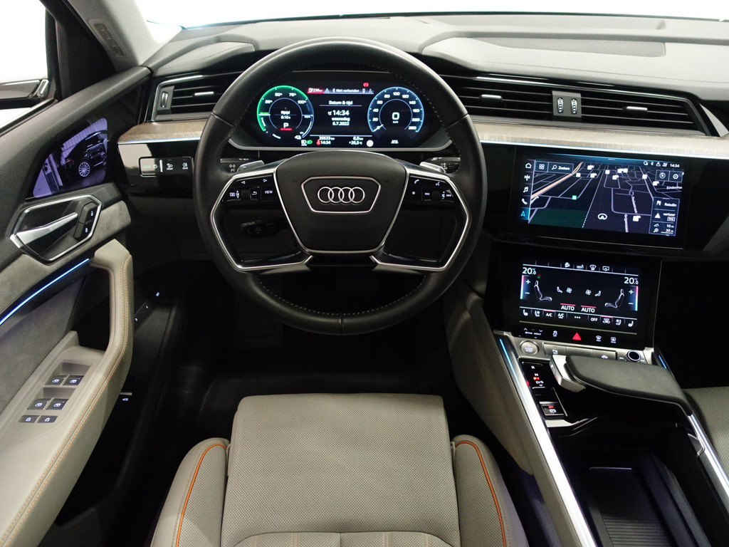 
Audi e-tron e-tron 55 Quattro advanced Pro Line Plus 95 kWh Audi exclusive interior, Massage stoelen, Panodak, Stoelventilatie, Camera spiegels vol									