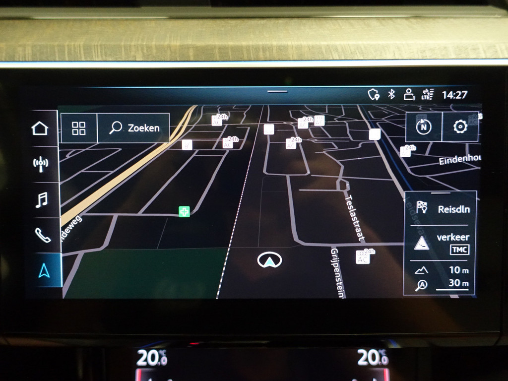 
Audi e-tron e-tron 55 Quattro advanced Pro Line Plus 95 kWh Audi exclusive interior, Massage stoelen, Panodak, Stoelventilatie, Camera spiegels vol									