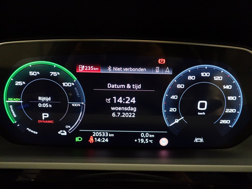 
Audi e-tron e-tron 55 Quattro advanced Pro Line Plus 95 kWh Audi exclusive interior, Massage stoelen, Panodak, Stoelventilatie, Camera spiegels vol									