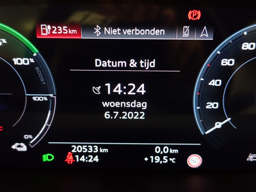 
Audi e-tron e-tron 55 Quattro advanced Pro Line Plus 95 kWh Audi exclusive interior, Massage stoelen, Panodak, Stoelventilatie, Camera spiegels vol									