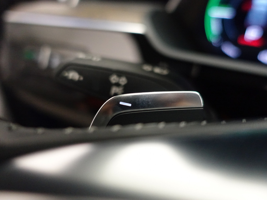 
Audi e-tron e-tron 55 Quattro advanced Pro Line Plus 95 kWh Audi exclusive interior, Massage stoelen, Panodak, Stoelventilatie, Camera spiegels vol									