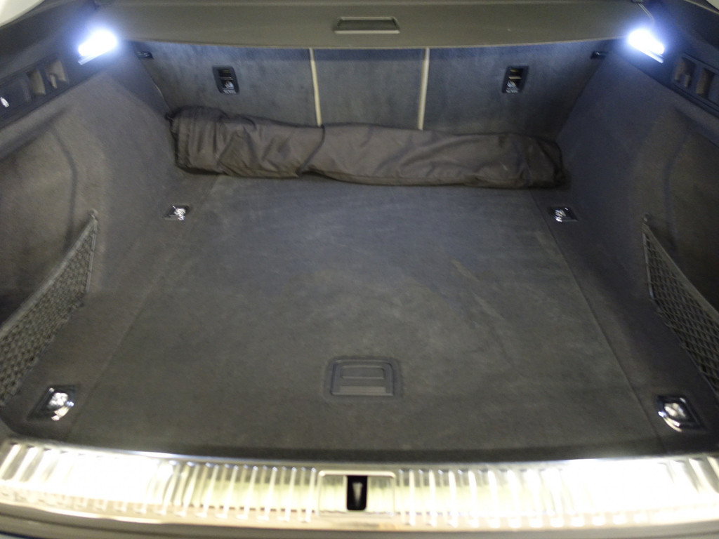 
Audi e-tron e-tron 55 Quattro advanced Pro Line Plus 95 kWh Audi exclusive interior, Massage stoelen, Panodak, Stoelventilatie, Camera spiegels vol									