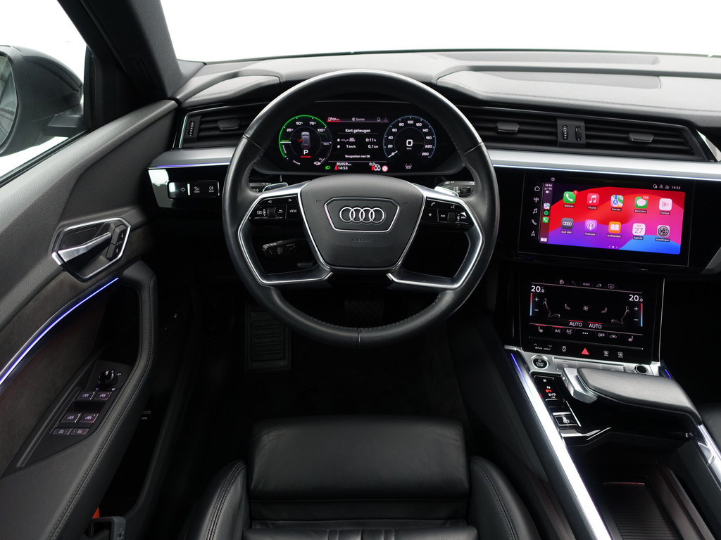 
								Audi e-tron 55 quattro Business edition Plus 95 kWh 2x Laadpoort, Panoramadak, Memory, Carplay, Leder Sport Interieur, Sfeerverlichting vol									