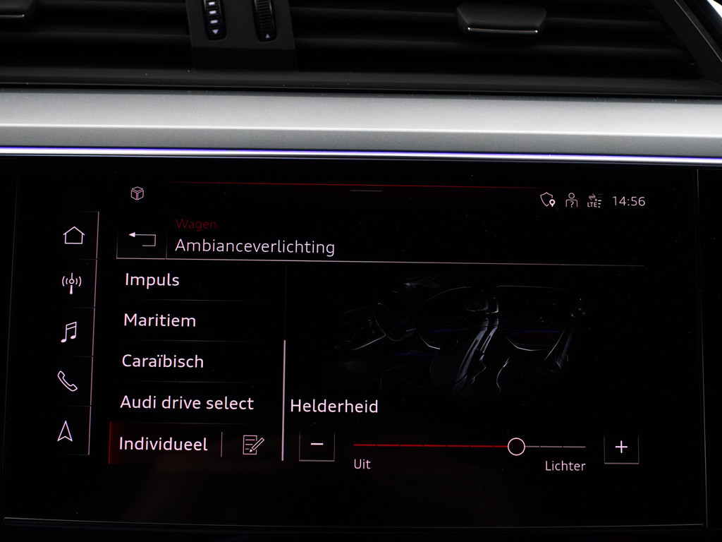 
								Audi e-tron 55 quattro Business edition Plus 95 kWh 2x Laadpoort, Panoramadak, Memory, Carplay, Leder Sport Interieur, Sfeerverlichting vol									